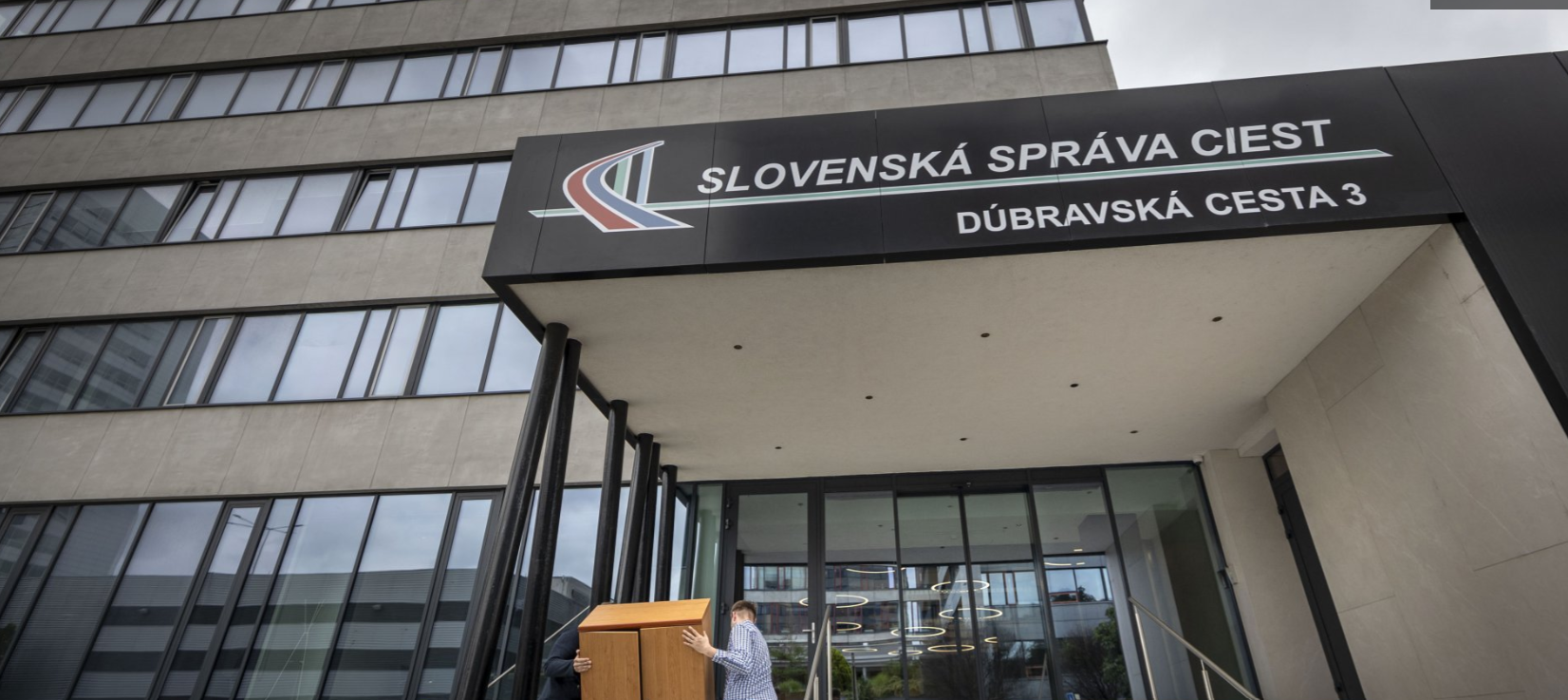 Zákazky Slovenskej správy ciest: ako ich sledovať a vyhodnotiť
